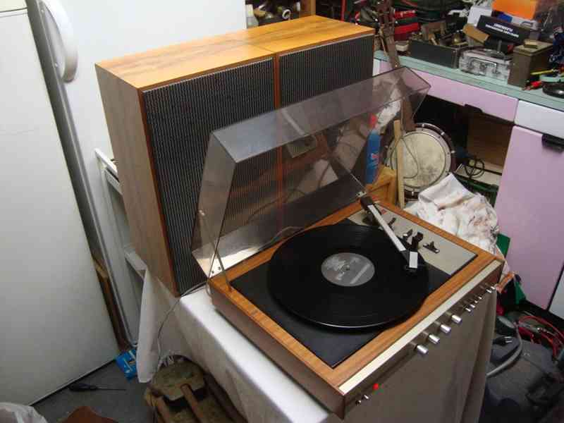 Stereofonní gramofon Tesla NZC 140 + repro ARS 825 hraje top