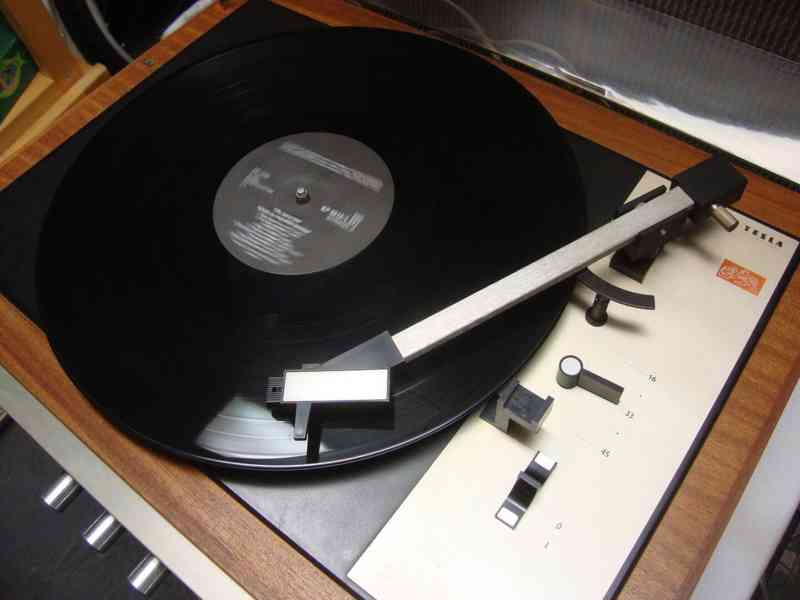 Stereofonní gramofon Tesla NZC 140 + repro ARS 825 hraje top - foto 3