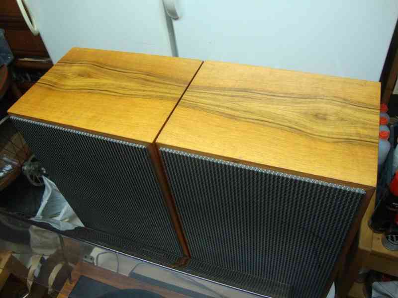 Stereofonní gramofon Tesla NZC 140 + repro ARS 825 hraje top - foto 12