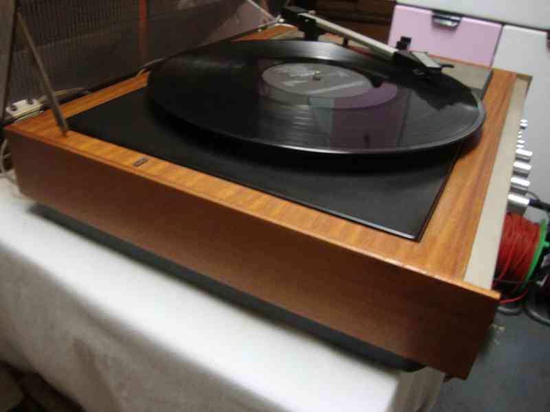 Stereofonní gramofon Tesla NZC 140 + repro ARS 825 hraje top - foto 5