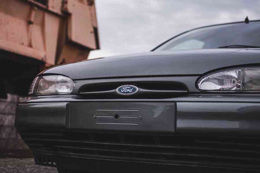 Ford Mondeo 1993 - foto 12