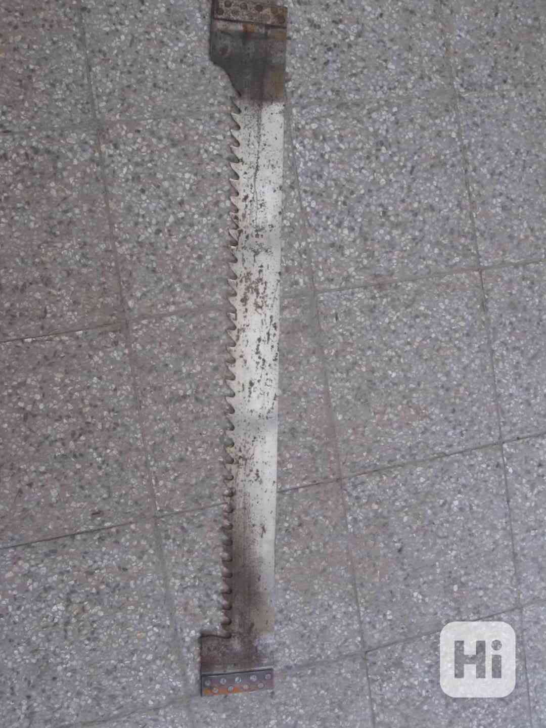 starší pila do stroje - foto 1