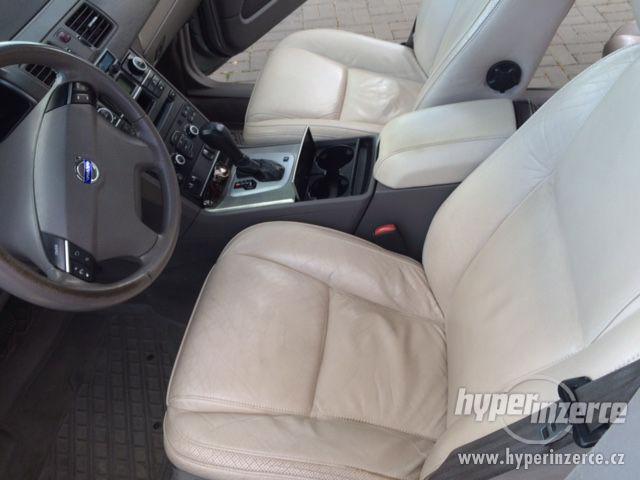 Volvo XC 90 - foto 14