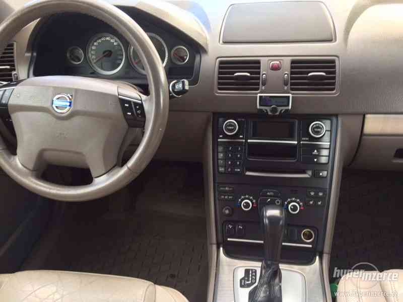 Volvo XC 90 - foto 15