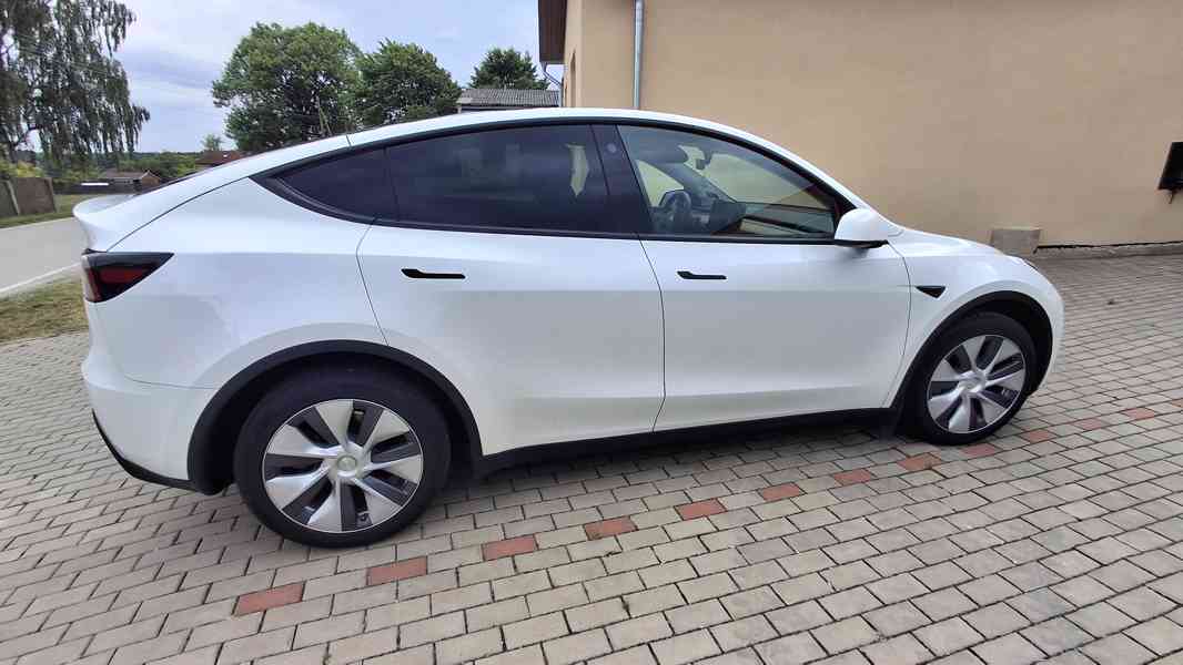 Tesla Y - foto 4