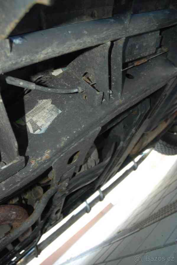Hummer H2 6,0   LPG – 11/2005 – 151 733 km - foto 12