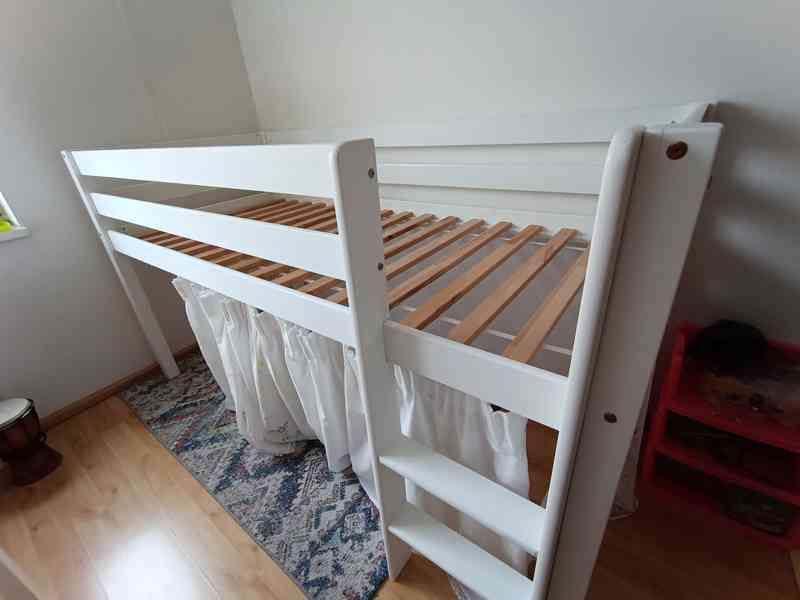 Vyvýšená dětská postel 90x200 - foto 3