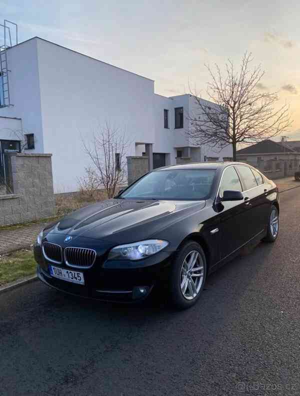 BMW Řada 5 2,5   F10, 525d (6ti válec) - foto 12