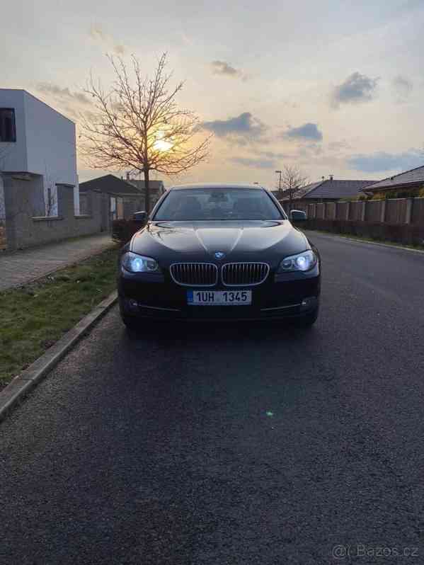 BMW Řada 5 2,5   F10, 525d (6ti válec) - foto 8