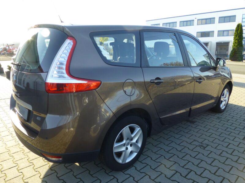 Renault GRAND SCENIC LIMITED ENERGY 1,5DCi 81kw - foto 11