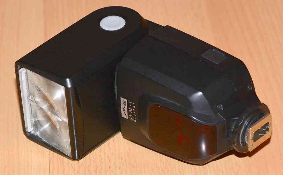 Blesk: Metz 50 AF-1 DIGITAL **pro Canon *GN.: 50*E-TTL II - foto 3