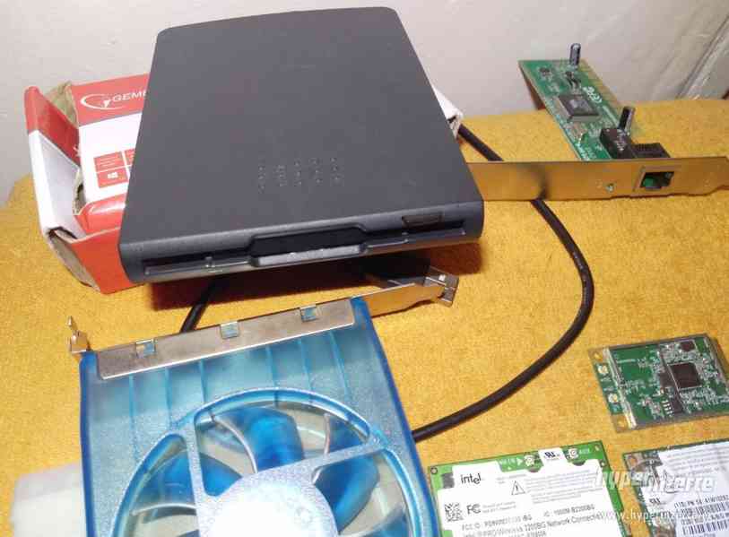 Wi-Fi karty pro ntb +USB floppy disk+síťová karta+ventilátor - foto 9