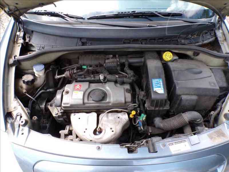 Citroën C3 1,4 i LETNÍ A ZIMNÍ KOLA - foto 11