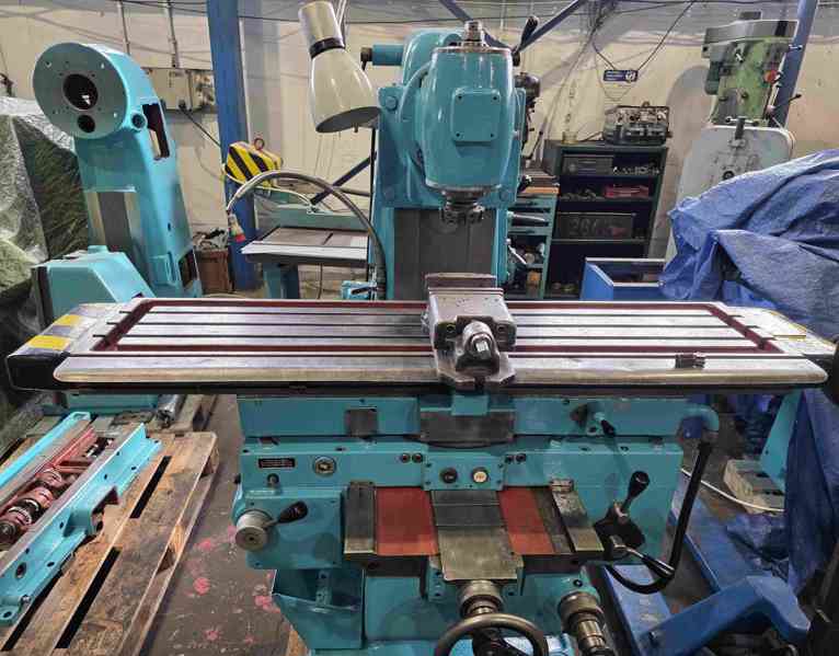 Použitá frézka FA 3 AU, r. v. 1980, po SO v r. 2025 - foto 1