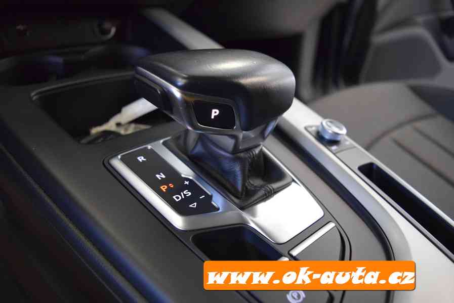 Audi A4 30 TDI S TRONIC ACC 2021-DPH - foto 19