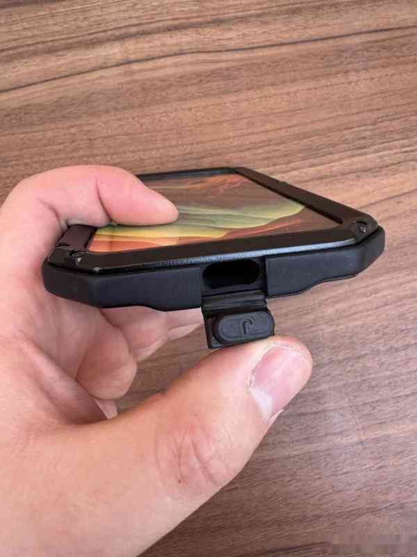 Příslušenství pro iPhone 15 Pro Max – vše dohromady - foto 7