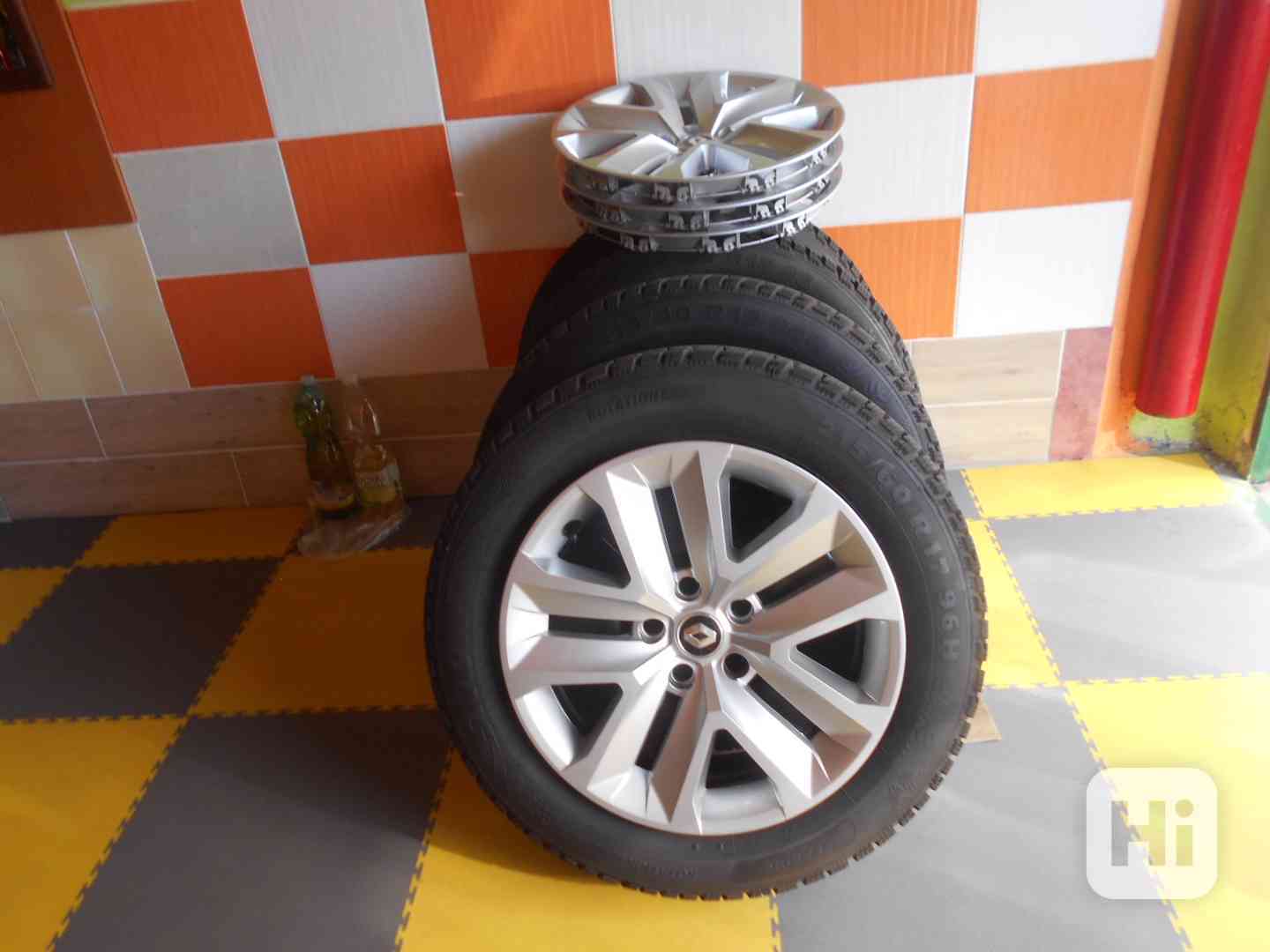 prodám komplet zimní obutí renault captur - foto 1