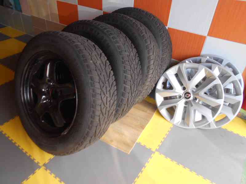 prodám komplet zimní obutí renault captur - foto 2