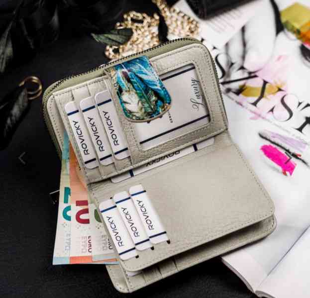 Střední dámská kožená lakovaná peněženka Lorenti  - foto 5