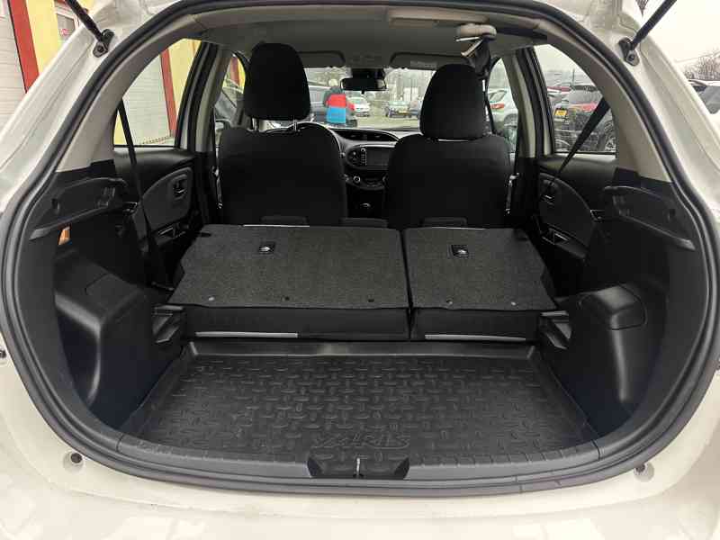 Toyota Yaris 1.5 Hybrid 74kW/1MAJ/77tisKM - foto 16