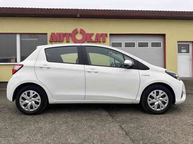 Toyota Yaris 1.5 Hybrid 74kW/1MAJ/77tisKM - foto 2