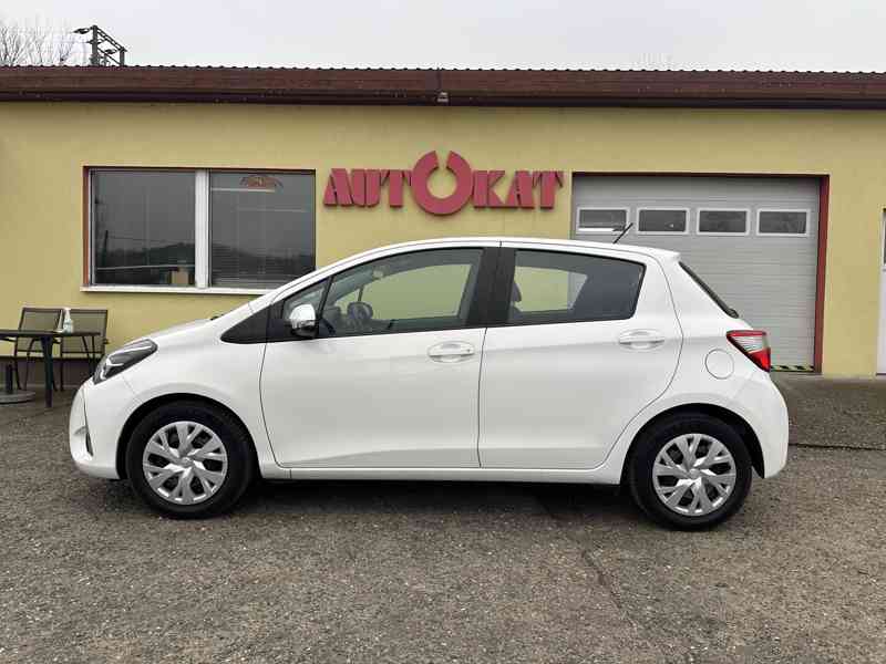 Toyota Yaris 1.5 Hybrid 74kW/1MAJ/77tisKM - foto 6