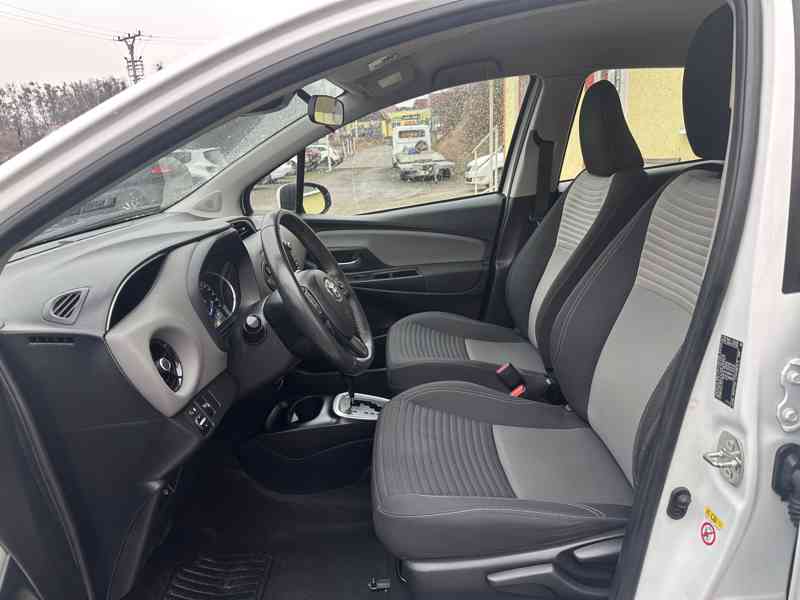 Toyota Yaris 1.5 Hybrid 74kW/1MAJ/77tisKM - foto 10