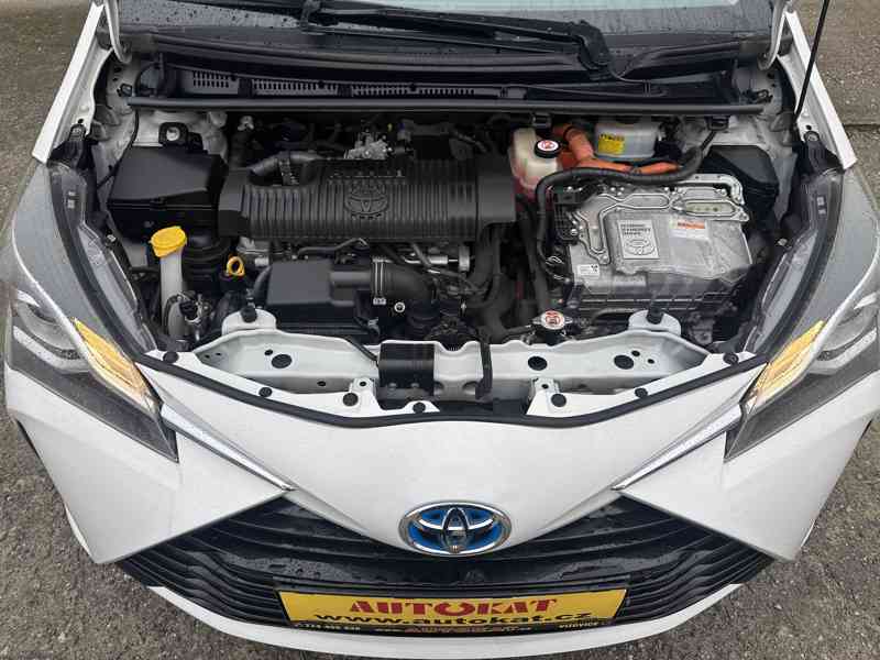 Toyota Yaris 1.5 Hybrid 74kW/1MAJ/77tisKM - foto 21