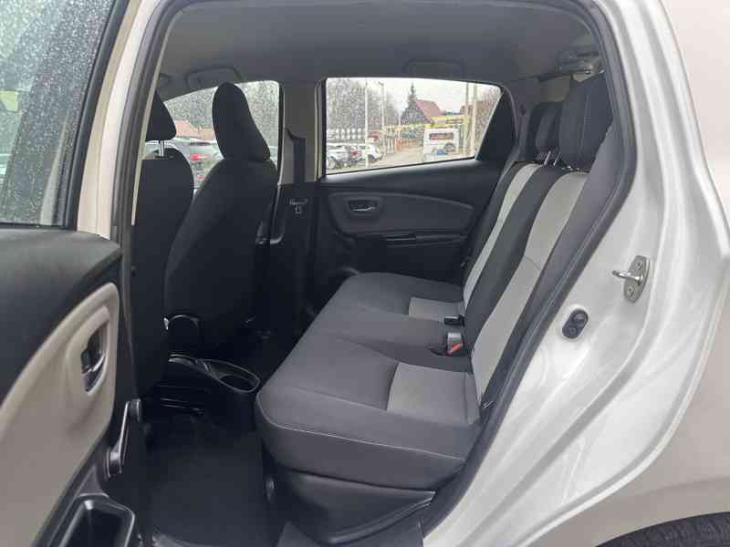 Toyota Yaris 1.5 Hybrid 74kW/1MAJ/77tisKM - foto 12