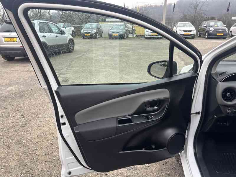 Toyota Yaris 1.5 Hybrid 74kW/1MAJ/77tisKM - foto 11