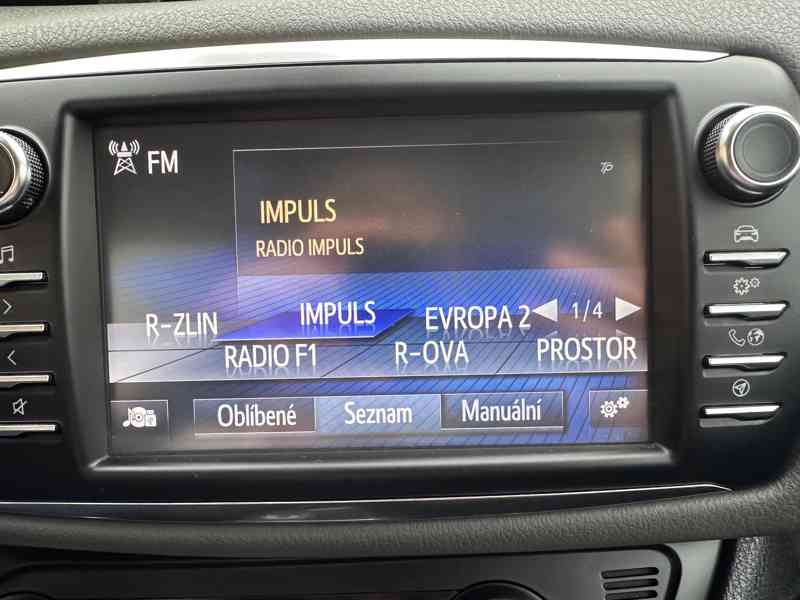 Toyota Yaris 1.5 Hybrid 74kW/1MAJ/77tisKM - foto 27