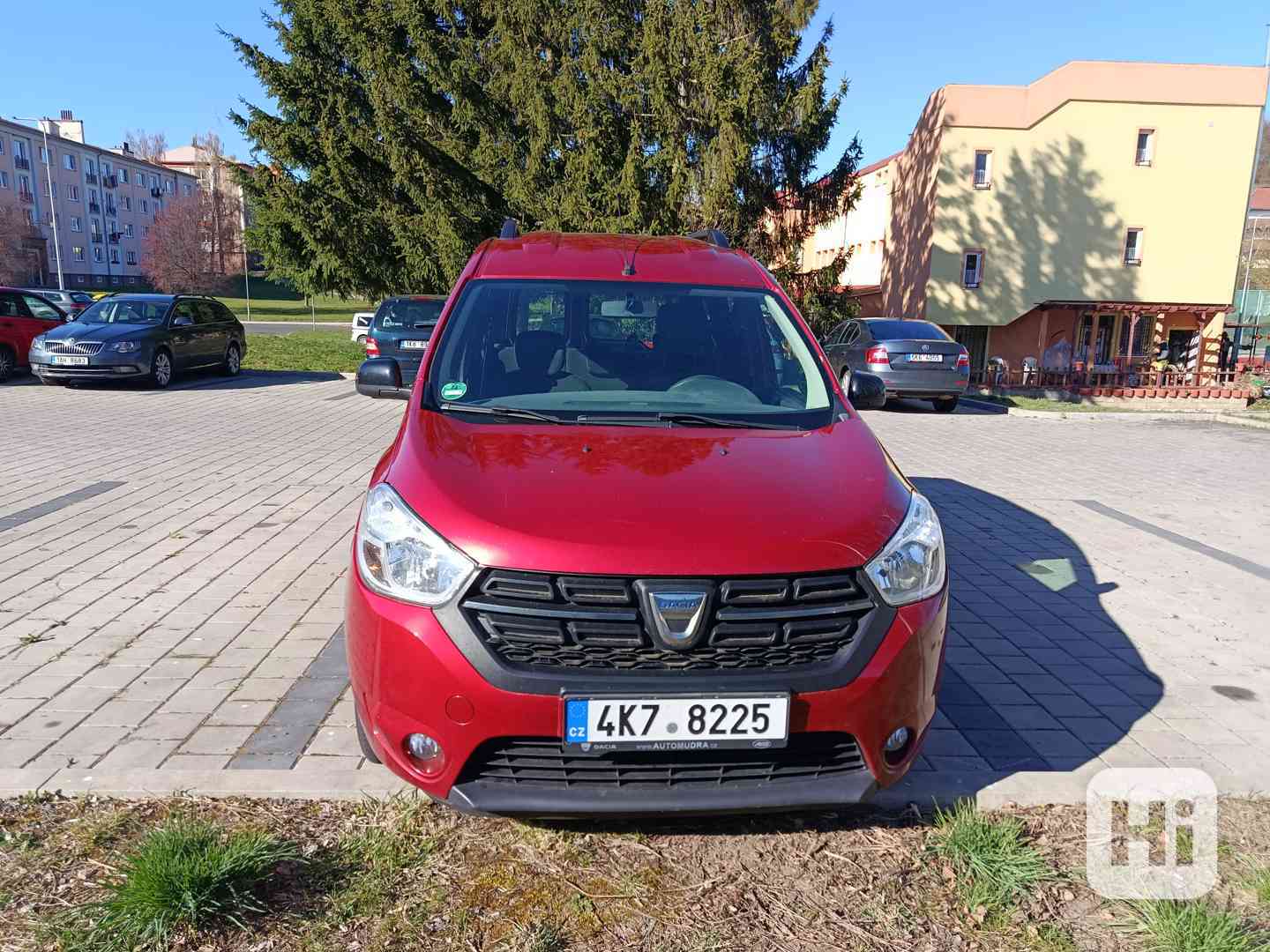Auto - foto 1
