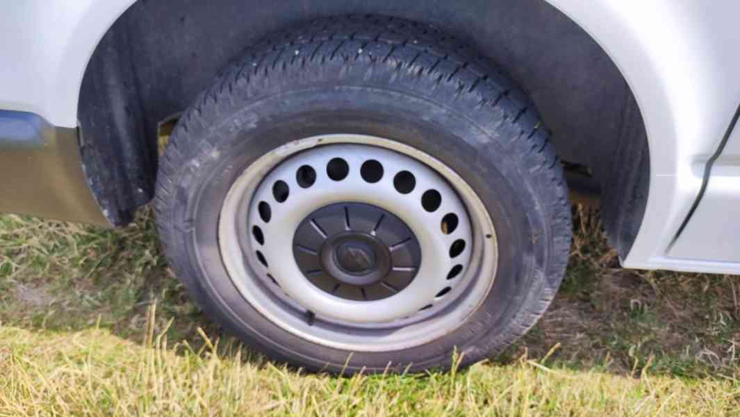 VW Transporter T6 2.0TDI 75kw Climatic 48tis.km 1maj.CZ - foto 19