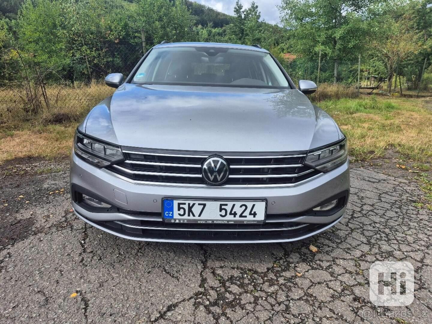 Volkswagen Passat 2,0   110KW r 2022 Business, manuál - foto 1