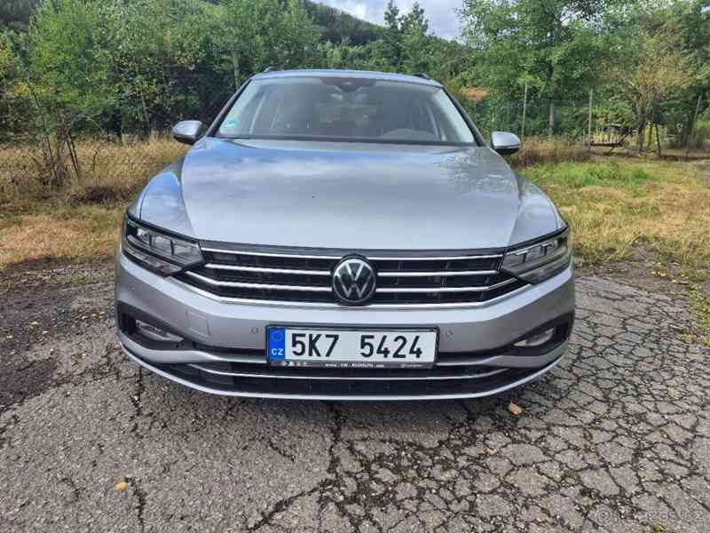 Volkswagen Passat 2,0   110KW r 2022 Business, manuál