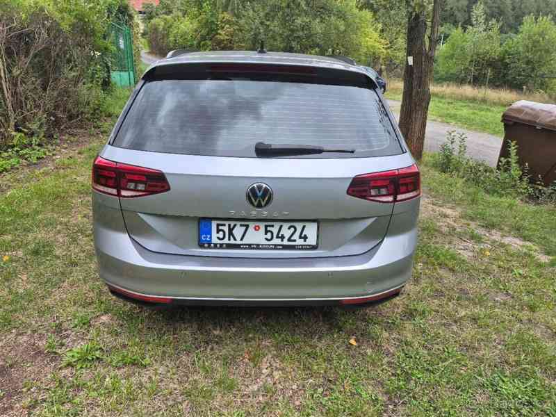 Volkswagen Passat 2,0   110KW r 2022 Business, manuál - foto 3