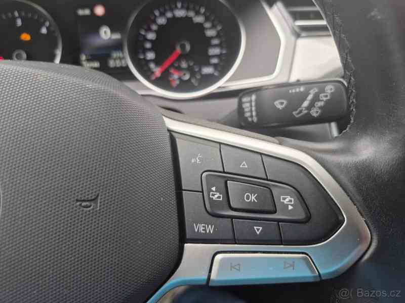 Volkswagen Passat 2,0   110KW r 2022 Business, manuál - foto 17