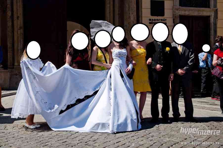 svatební šaty - foto 3