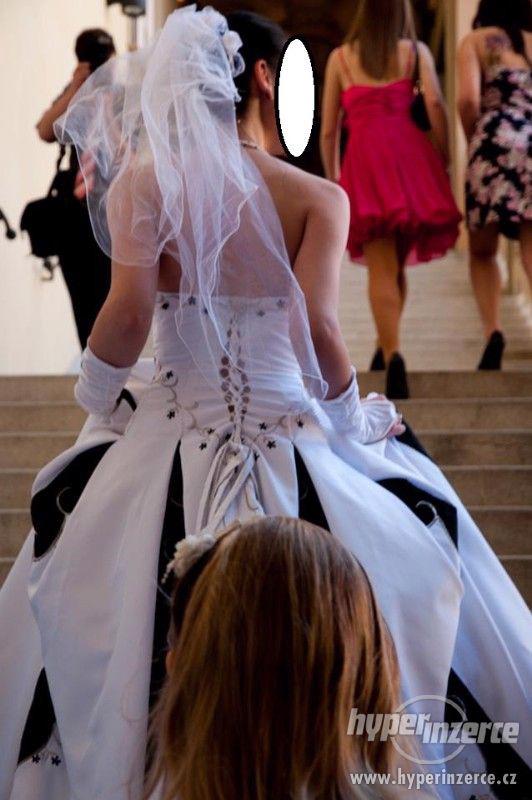 svatební šaty - foto 8