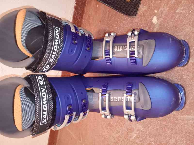 Prodám lyžařský set boty Salomon 32,5, lyže Head 165 - foto 4