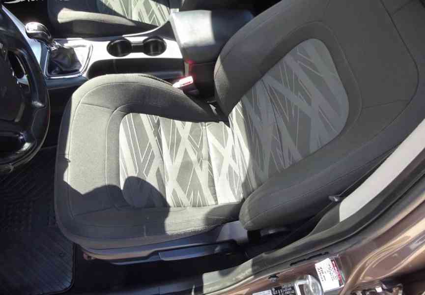 Kia Ceeď 1.4i Combi r.v.2015 (73 kw) Koupeno v ČR - foto 12