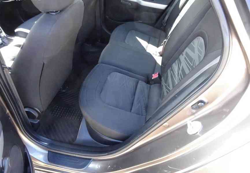 Kia Ceeď 1.4i Combi r.v.2015 (73 kw) Koupeno v ČR - foto 13