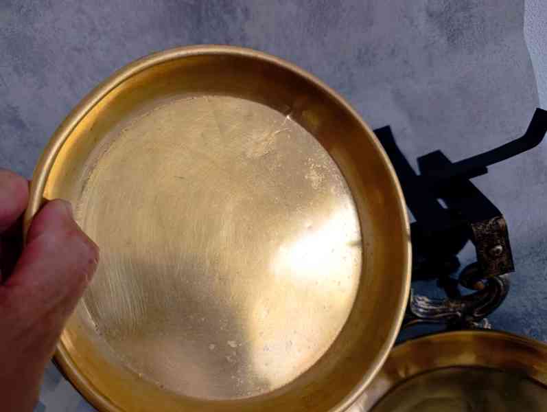 Starožitná dvoumisková váha po kompletní renovaci, puv.misky - foto 11