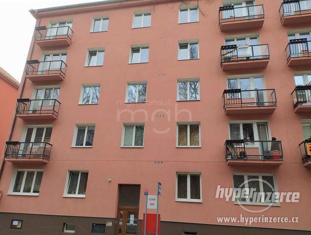 Pronájem bytu 2+1 s balkónem, ulice I.P.Pavlova - Karlovy Vary - foto 2