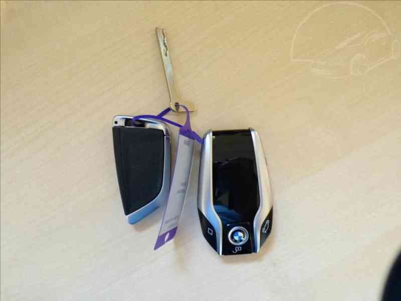 BMW 2,0 530e xDrive iPerformance - foto 18