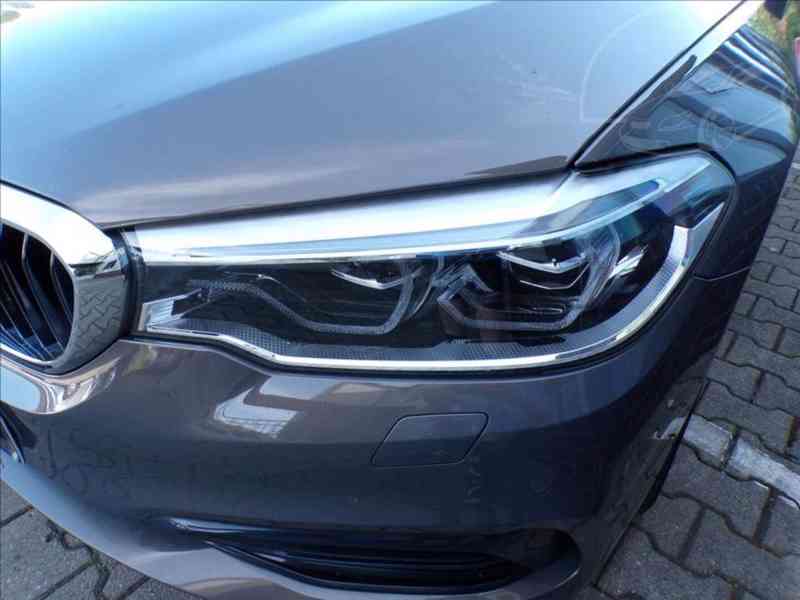 BMW 2,0 530e xDrive iPerformance - foto 17