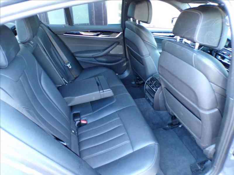 BMW 2,0 530e xDrive iPerformance - foto 14