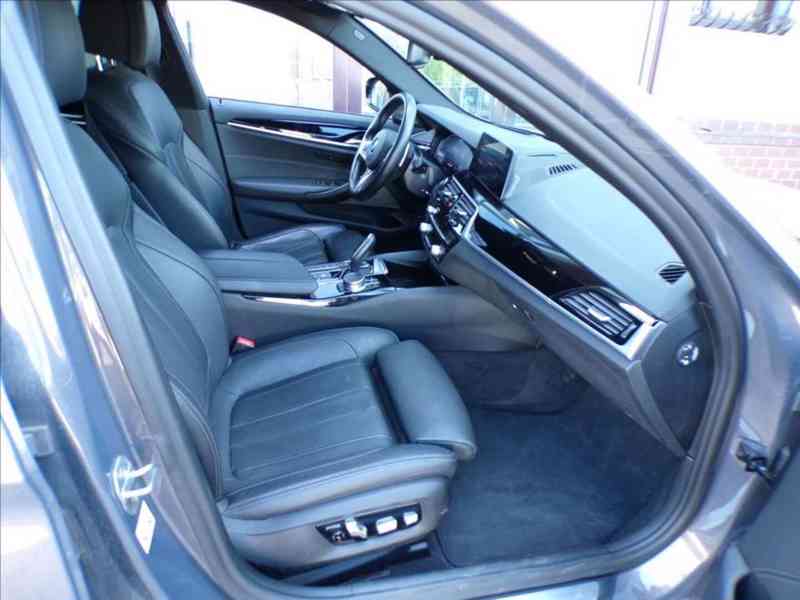 BMW 2,0 530e xDrive iPerformance - foto 15