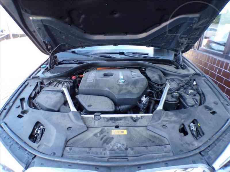 BMW 2,0 530e xDrive iPerformance - foto 16