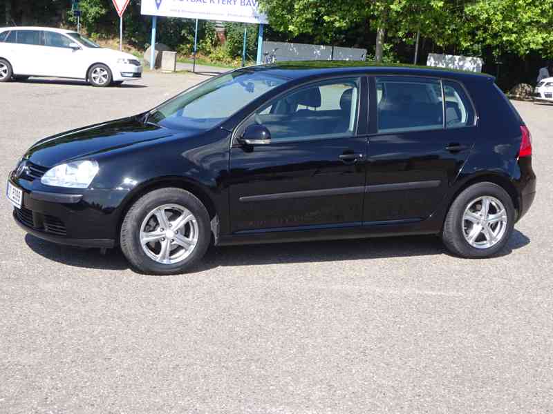 VW Golf 1.4i r.v.2005 (55 kw) 1.MAJITEL (43 000 KM) - foto 3
